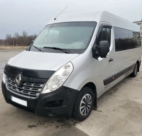 Автомобіль зовні